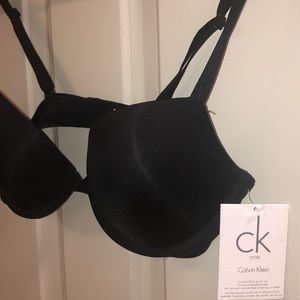 CALVIN KLEIN BRA